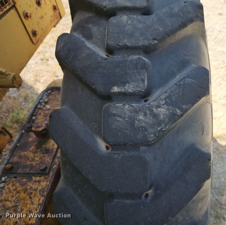 image for item EI8391 1976 Caterpillar  120G motor grader