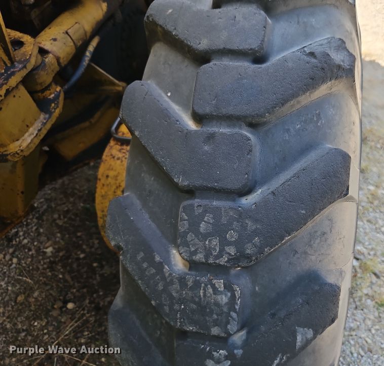 image for item EI8391 1976 Caterpillar  120G motor grader