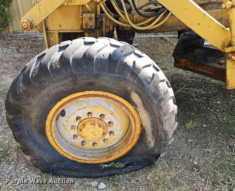 image for item EI8391 1976 Caterpillar  120G motor grader