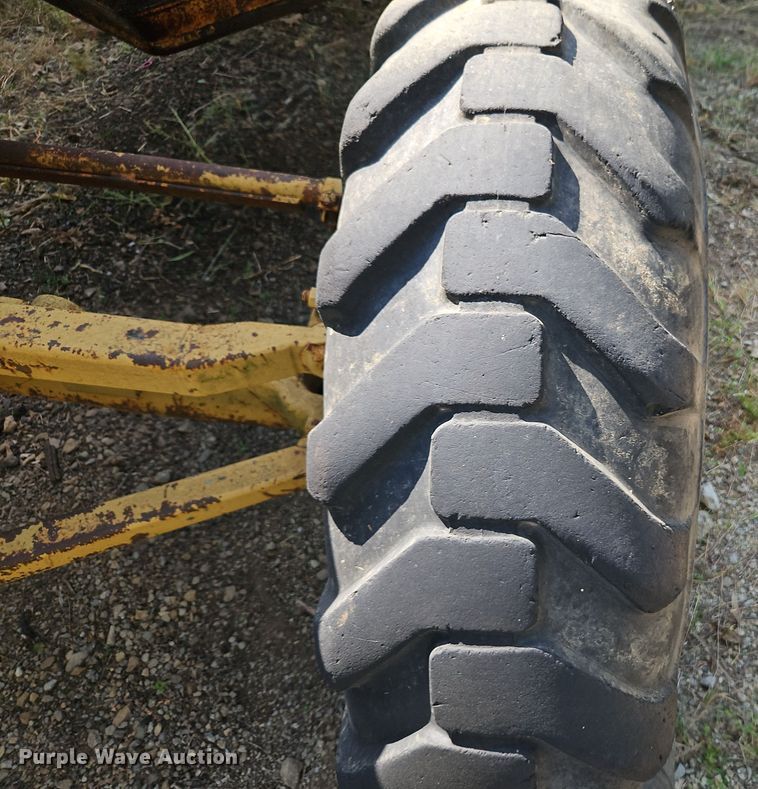 image for item EI8391 1976 Caterpillar  120G motor grader