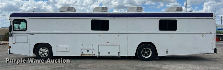 image for item EJ2999 2000 Blue Bird blood donation bus