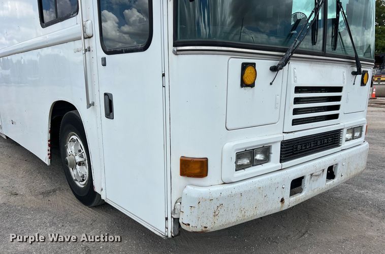 image for item EJ2999 2000 Blue Bird blood donation bus