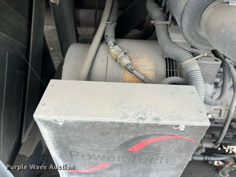 image for item EJ2999 2000 Blue Bird blood donation bus