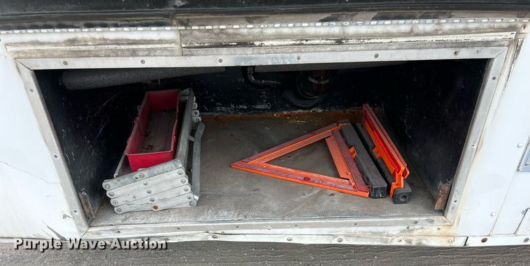 image for item EJ2999 2000 Blue Bird blood donation bus