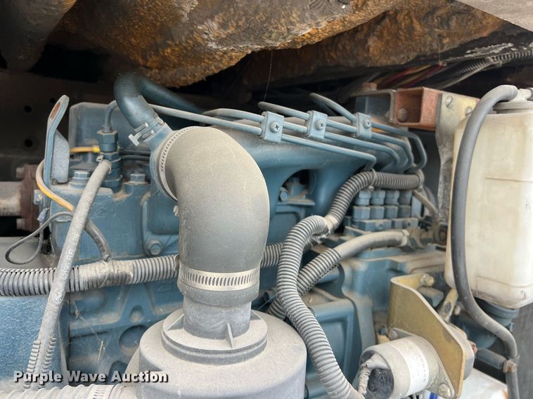 image for item EJ2999 2000 Blue Bird blood donation bus