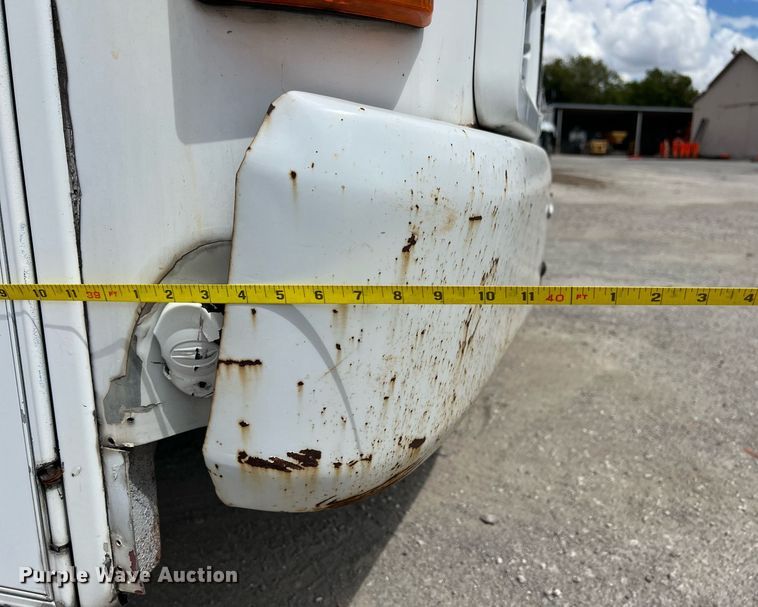 image for item EJ2999 2000 Blue Bird blood donation bus