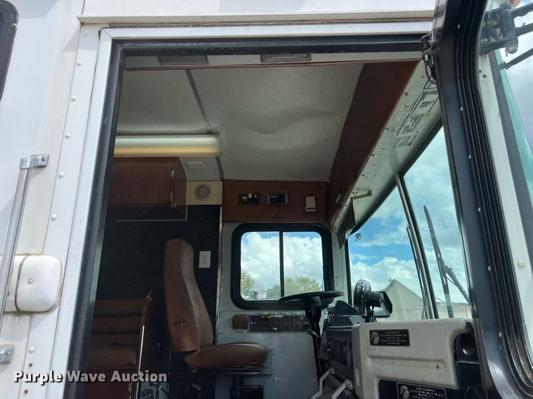 image for item EJ2999 2000 Blue Bird blood donation bus