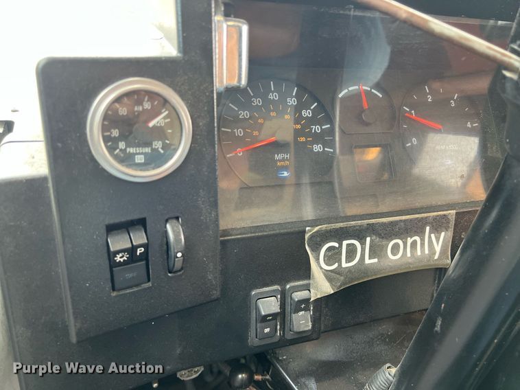 image for item EJ2999 2000 Blue Bird blood donation bus