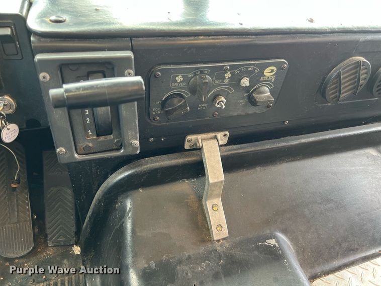 image for item EJ2999 2000 Blue Bird blood donation bus