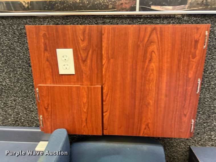 image for item EJ2999 2000 Blue Bird blood donation bus