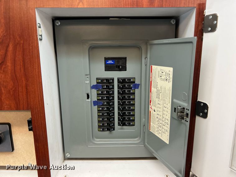 image for item EJ2999 2000 Blue Bird blood donation bus