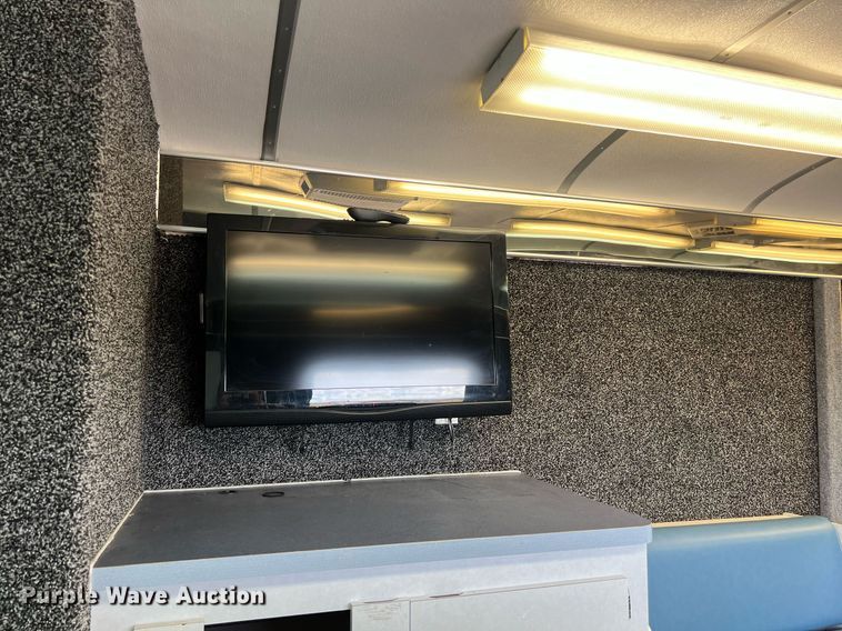 image for item EJ2999 2000 Blue Bird blood donation bus