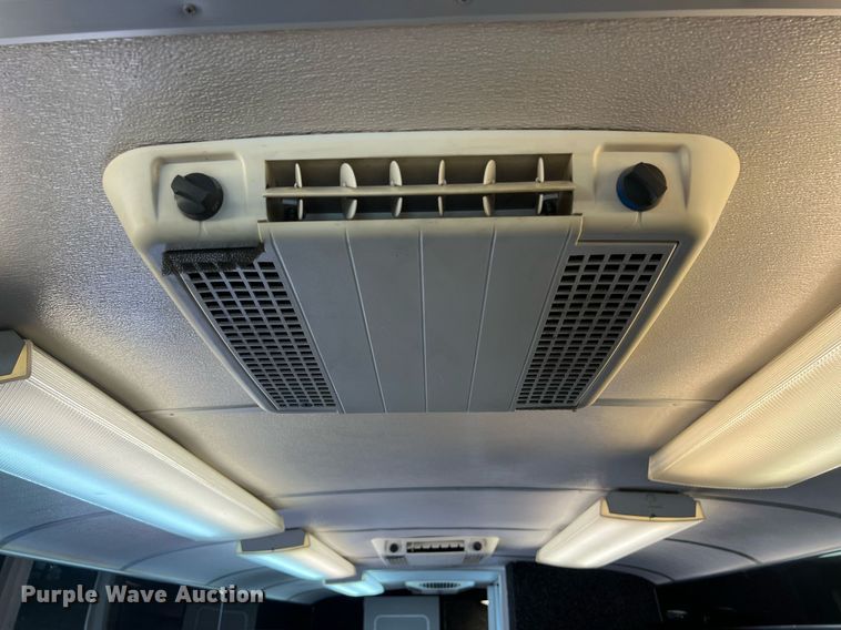 image for item EJ2999 2000 Blue Bird blood donation bus