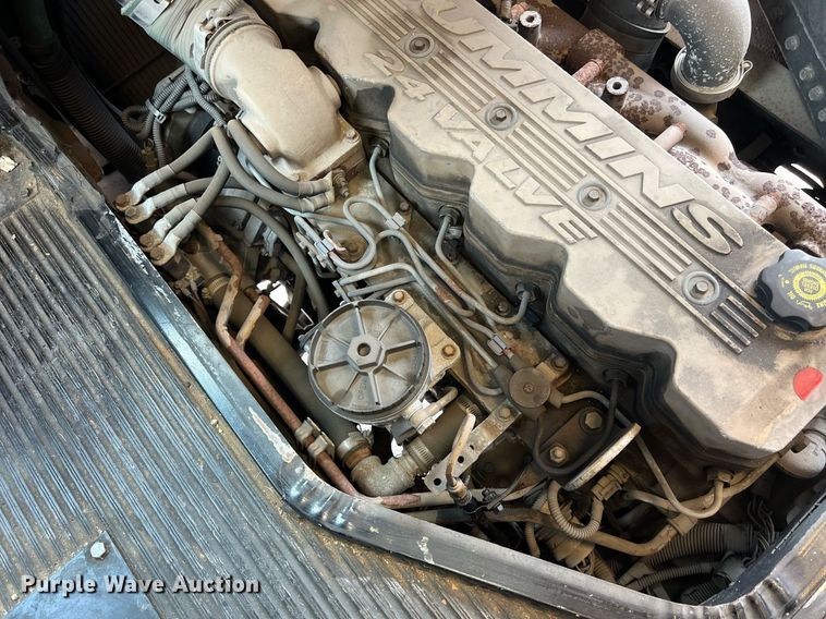 image for item EJ2999 2000 Blue Bird blood donation bus