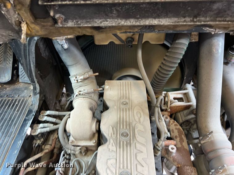 image for item EJ2999 2000 Blue Bird blood donation bus