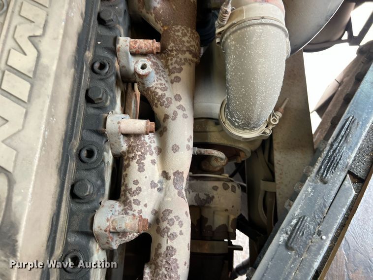 image for item EJ2999 2000 Blue Bird blood donation bus