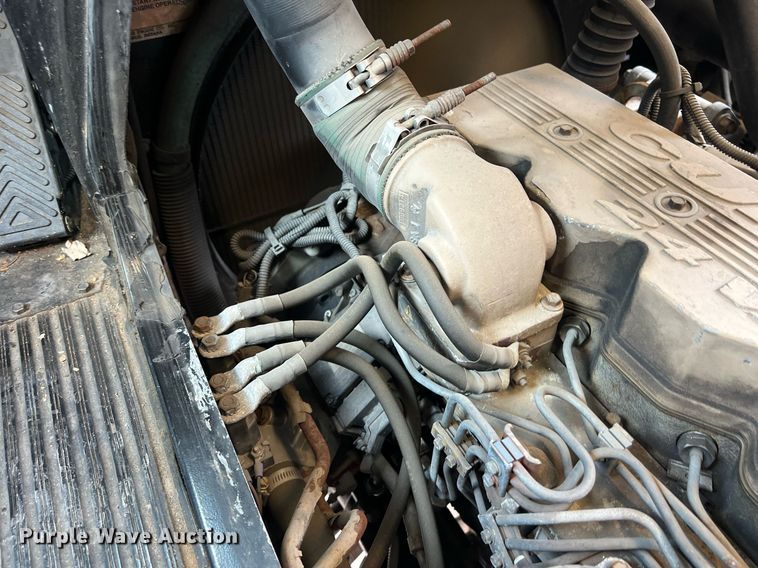 image for item EJ2999 2000 Blue Bird blood donation bus