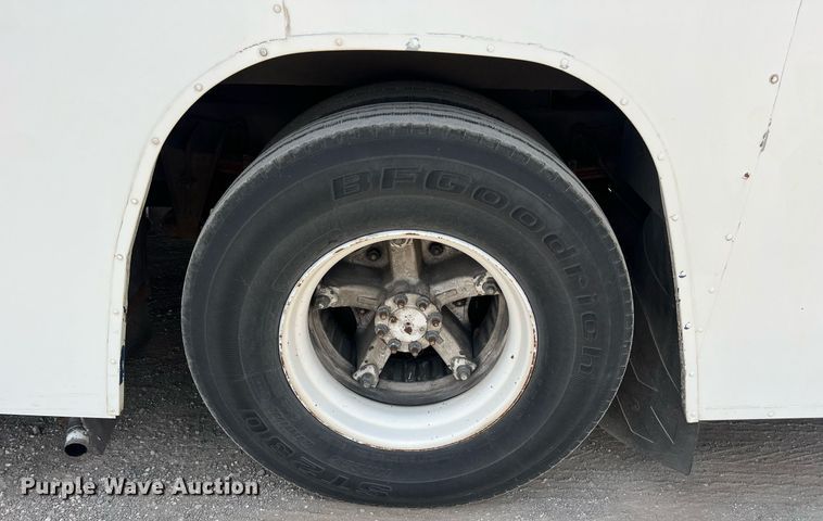 image for item EJ2999 2000 Blue Bird blood donation bus