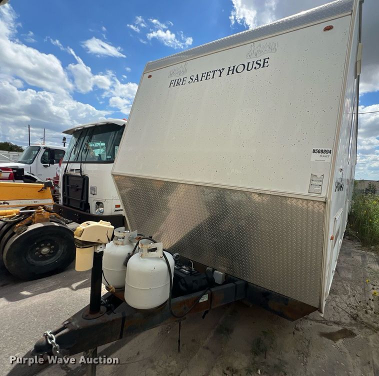 2007 Forks Surrey fire safety training trailer in New Braunfels, TX