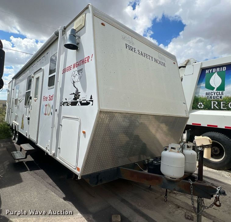 image for item EJ3007 2007 Forks Surrey fire safety training trailer