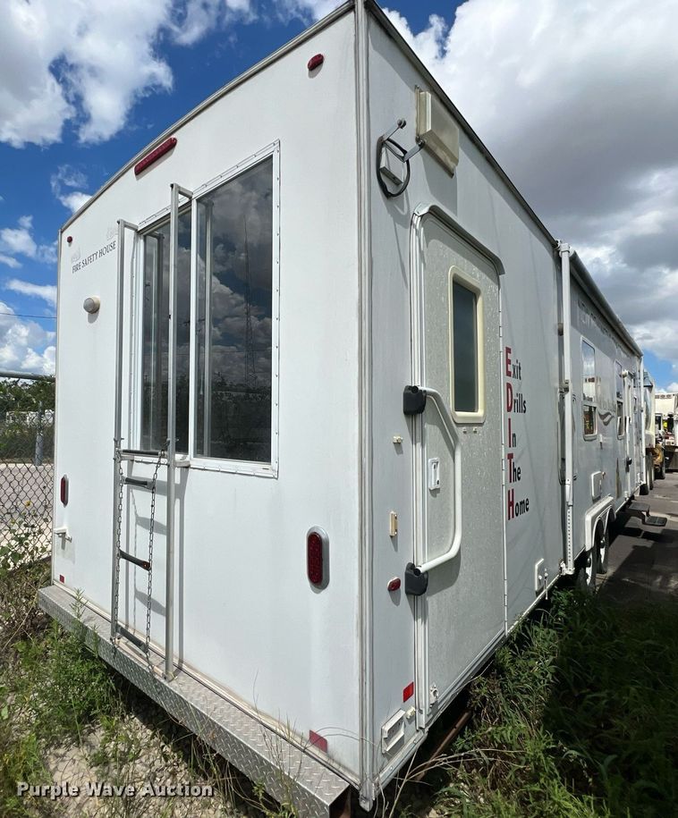 image for item EJ3007 2007 Forks Surrey fire safety training trailer
