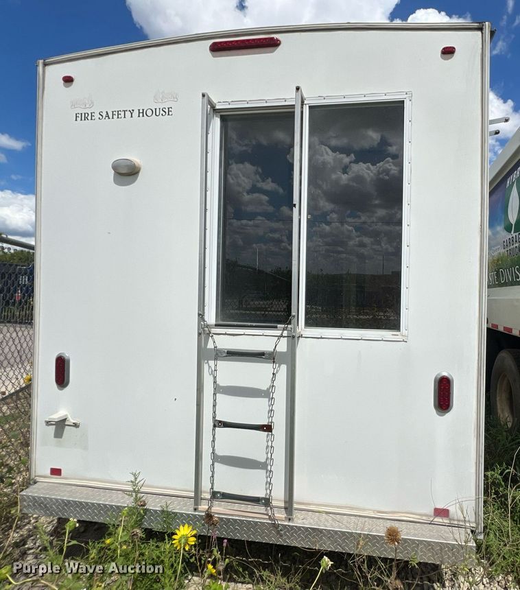 image for item EJ3007 2007 Forks Surrey fire safety training trailer
