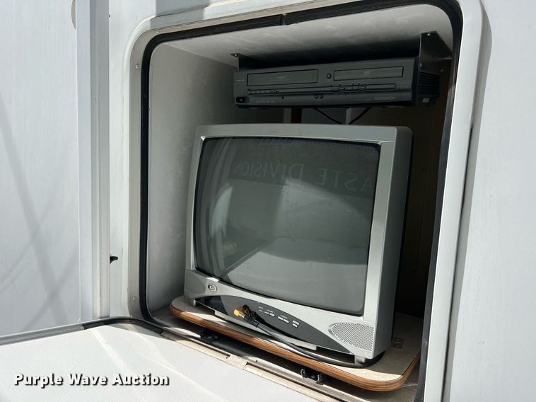 image for item EJ3007 2007 Forks Surrey fire safety training trailer