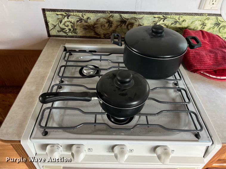 image for item EJ3007 2007 Forks Surrey fire safety training trailer