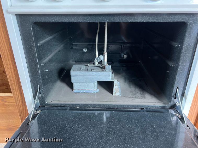 image for item EJ3007 2007 Forks Surrey fire safety training trailer