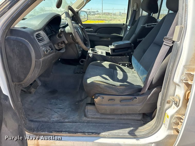 image for item EJ3032 2013 Chevrolet  Tahoe Police SUV