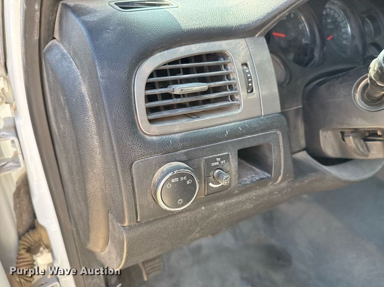 image for item EJ3032 2013 Chevrolet  Tahoe Police SUV