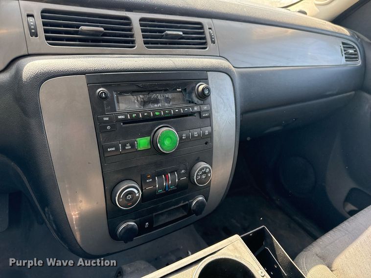 image for item EJ3032 2013 Chevrolet  Tahoe Police SUV