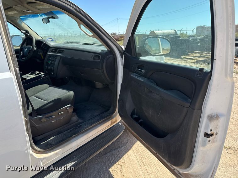 image for item EJ3032 2013 Chevrolet  Tahoe Police SUV