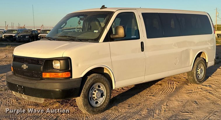 image for item EJ3034 2016 Chevrolet  Express LS 3500 van