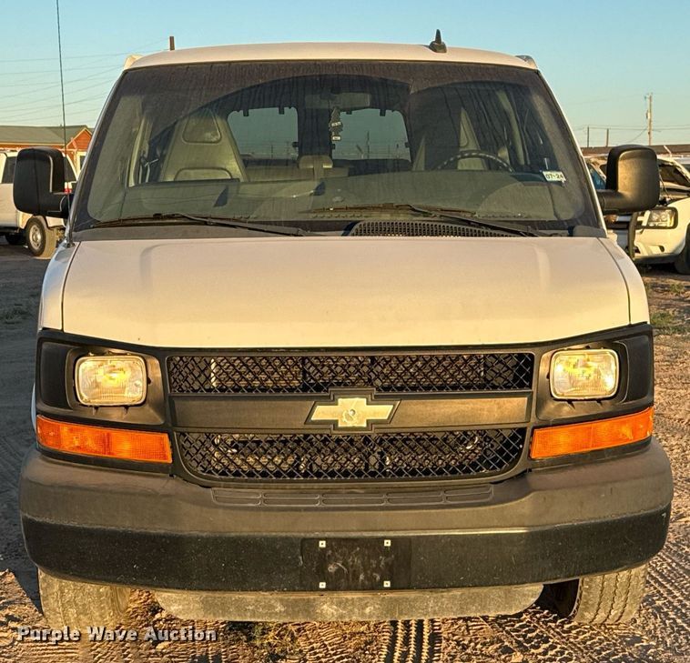 image for item EJ3034 2016 Chevrolet  Express LS 3500 van