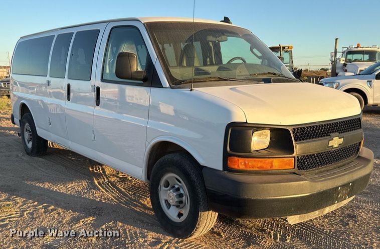 image for item EJ3034 2016 Chevrolet  Express LS 3500 van
