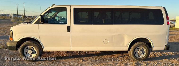 image for item EJ3034 2016 Chevrolet  Express LS 3500 van