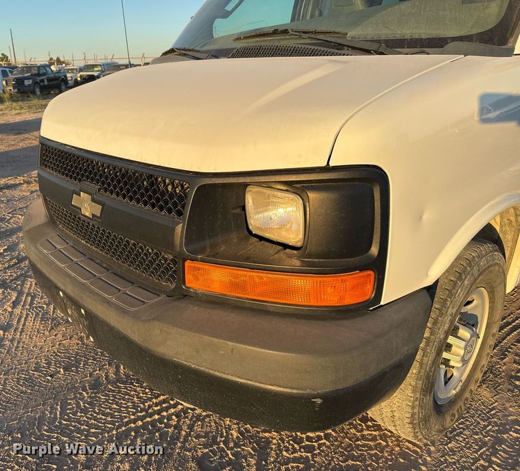 image for item EJ3034 2016 Chevrolet  Express LS 3500 van