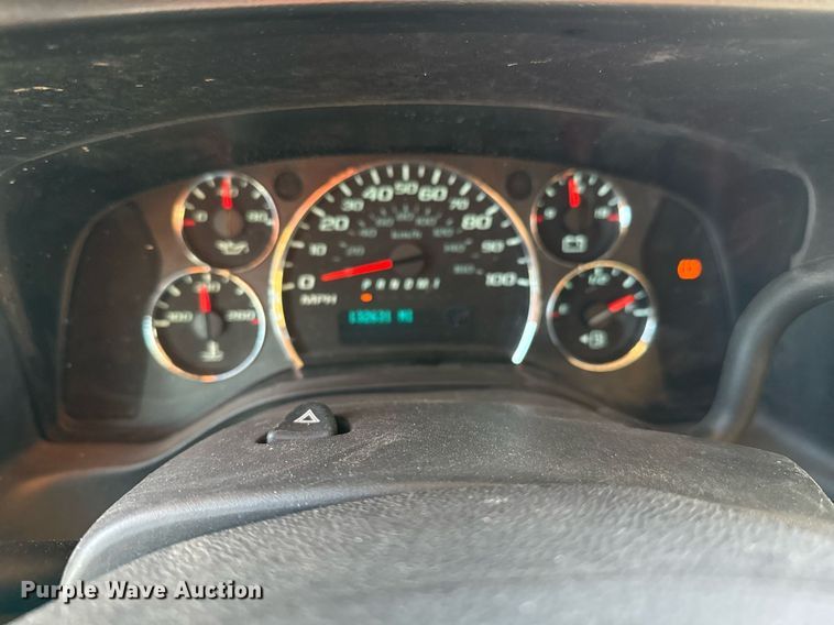 image for item EJ3034 2016 Chevrolet  Express LS 3500 van