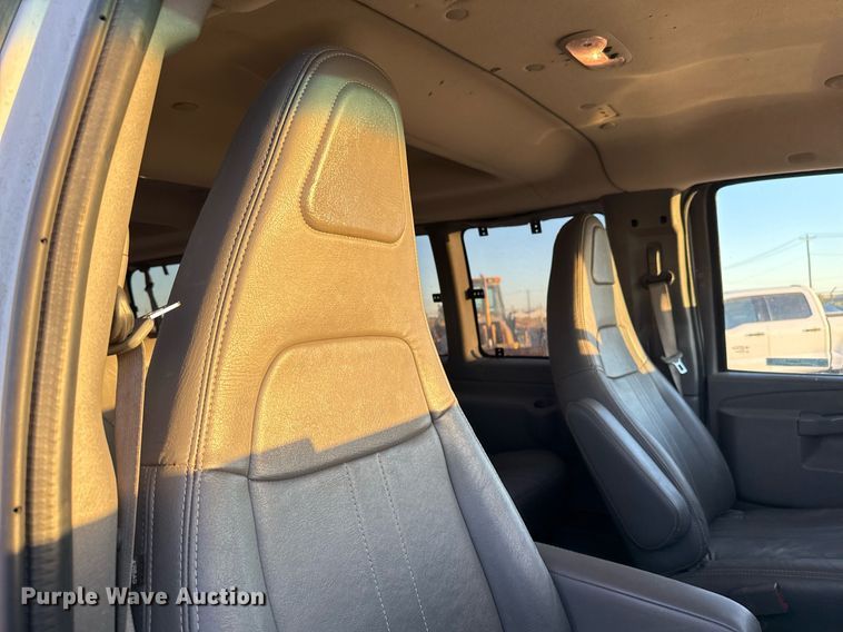 image for item EJ3034 2016 Chevrolet  Express LS 3500 van