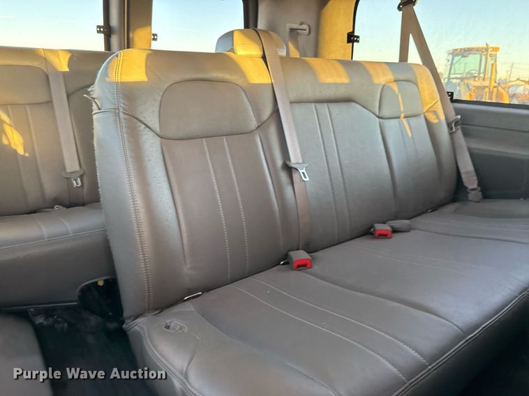 image for item EJ3034 2016 Chevrolet  Express LS 3500 van