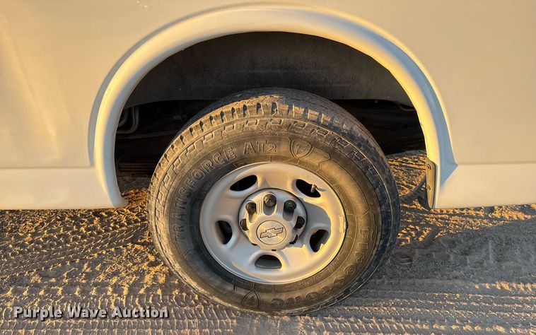 image for item EJ3034 2016 Chevrolet  Express LS 3500 van