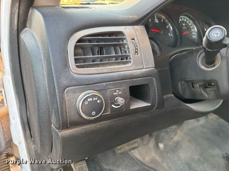 image for item EJ3036 2013 Chevrolet  Tahoe Police SUV