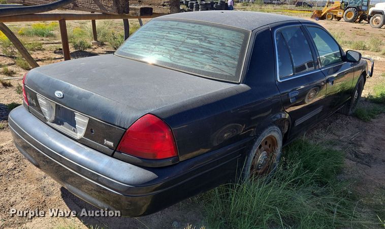image for item EJ3039 2009 Ford Crown Victoria Police Interceptor 
