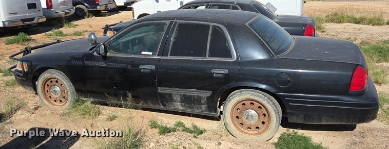 image for item EJ3039 2009 Ford Crown Victoria Police Interceptor 