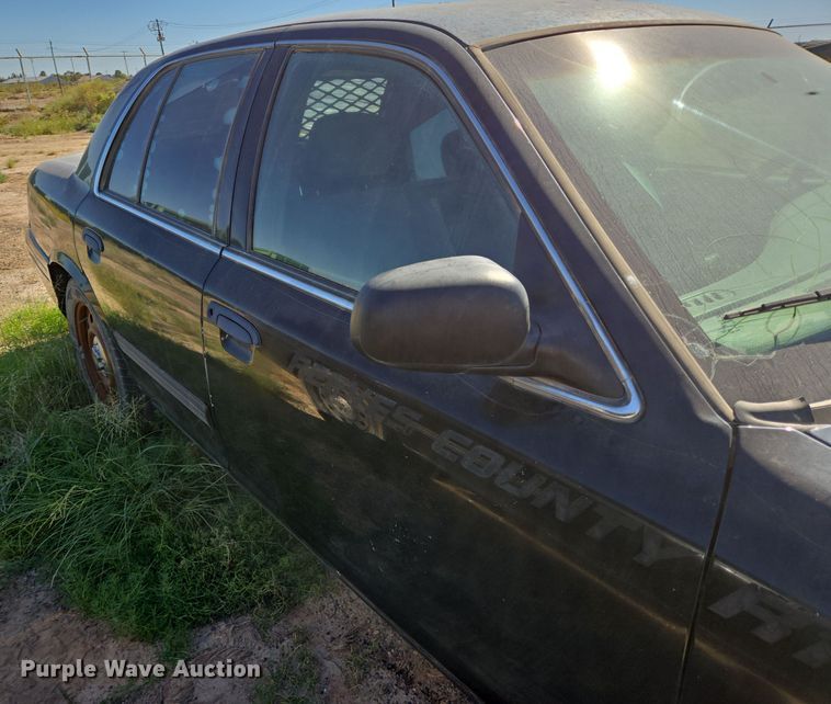 image for item EJ3039 2009 Ford Crown Victoria Police Interceptor 