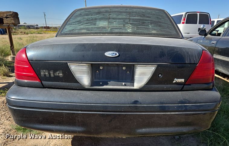 image for item EJ3039 2009 Ford Crown Victoria Police Interceptor 