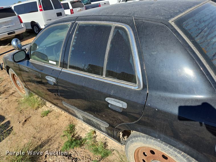 image for item EJ3039 2009 Ford Crown Victoria Police Interceptor 