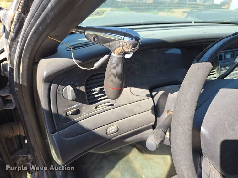 image for item EJ3039 2009 Ford Crown Victoria Police Interceptor 