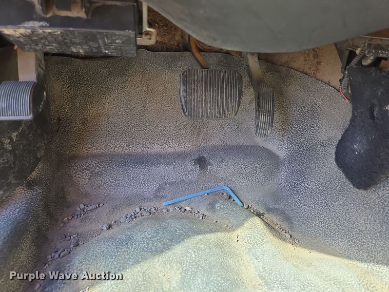 image for item EJ3039 2009 Ford Crown Victoria Police Interceptor 